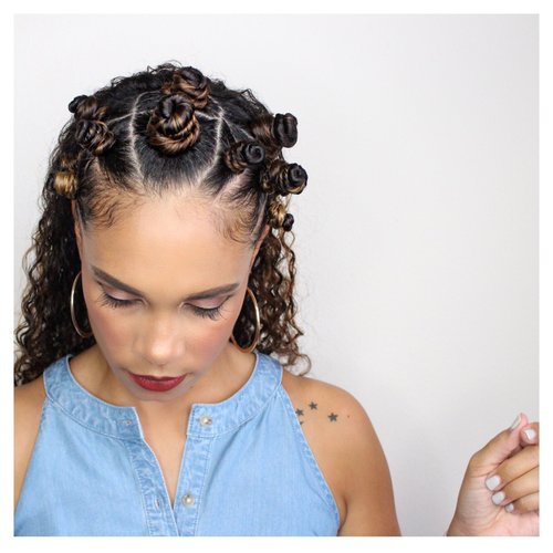 Easy Way To Style Bantu Knots On Long Curly Hair-Tutorial